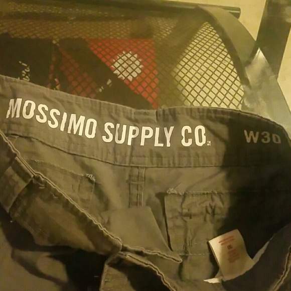 Light grey shorts - Picture 2 of 2